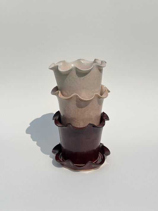 Frilly Plant Pot and Saucer - Cherry