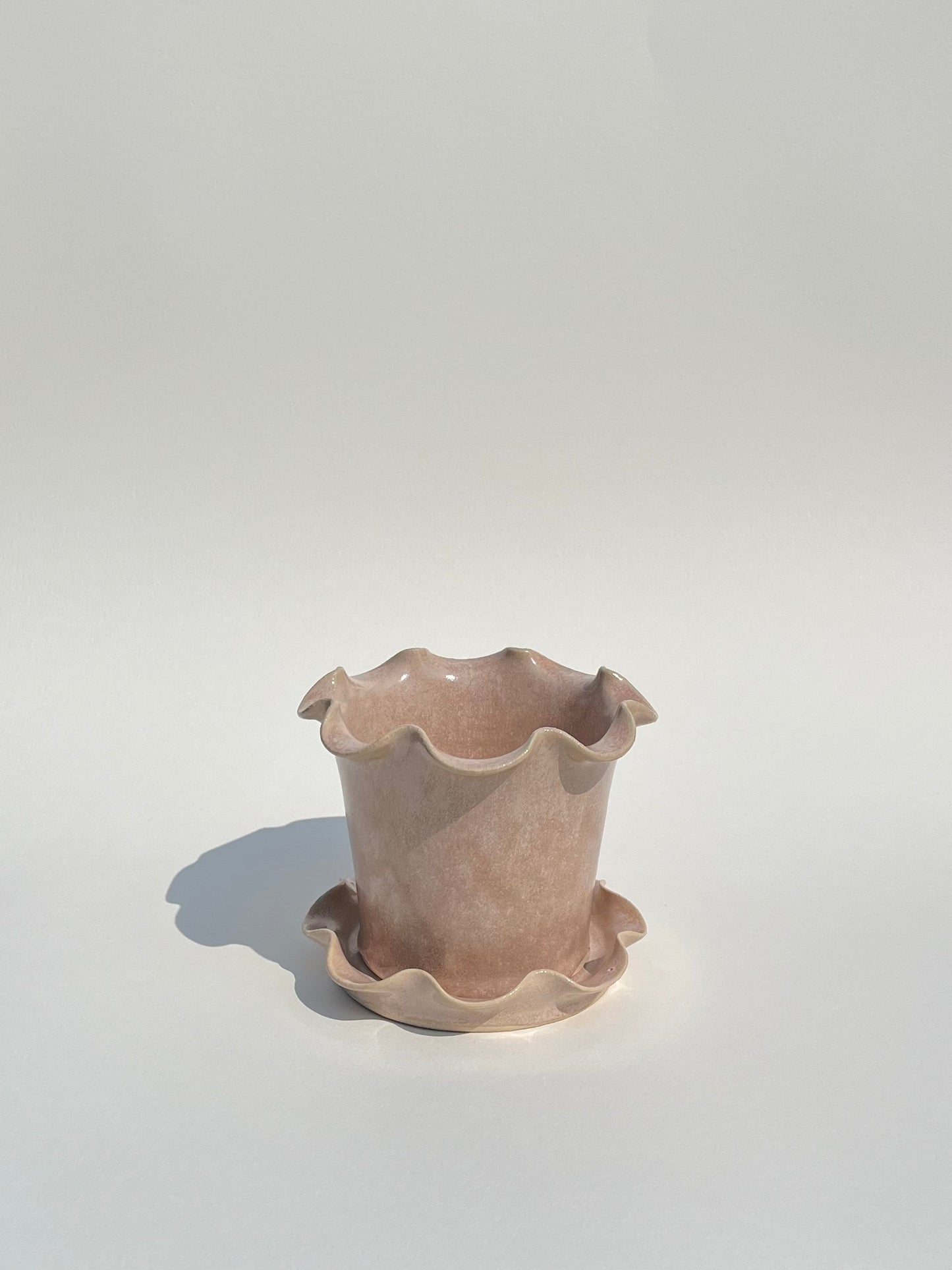 Frilly Plant Pot and Saucer - Rose
