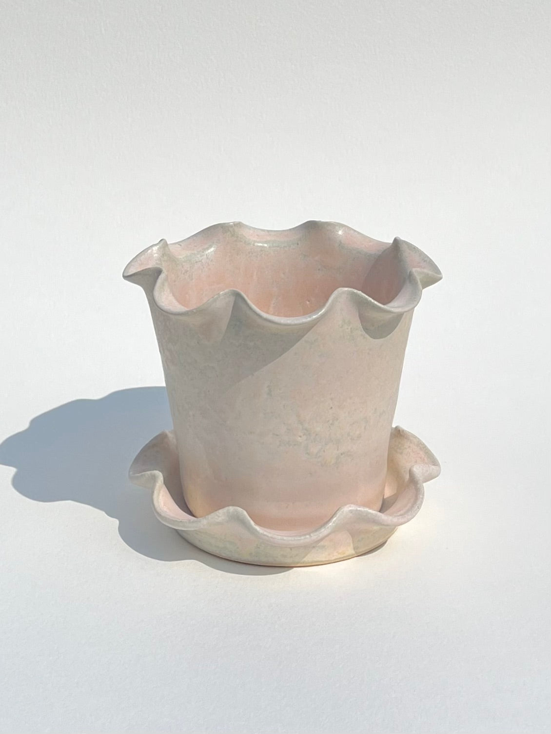 Frilly Plant Pot and Saucer - Pearl