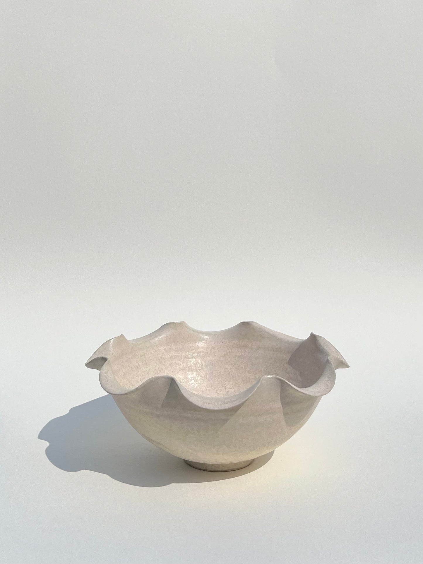 Midi Frilly Bowl - Pearl