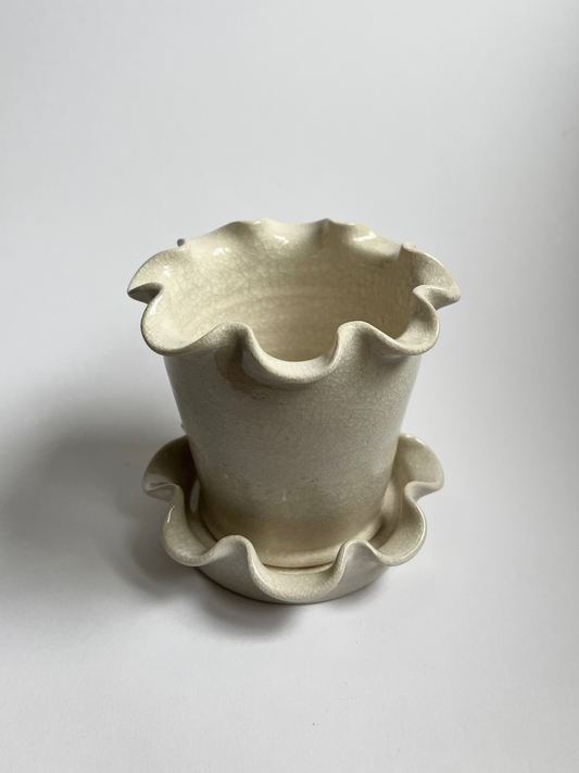 Frilly Plant Pot and Saucer - Cream Crackle