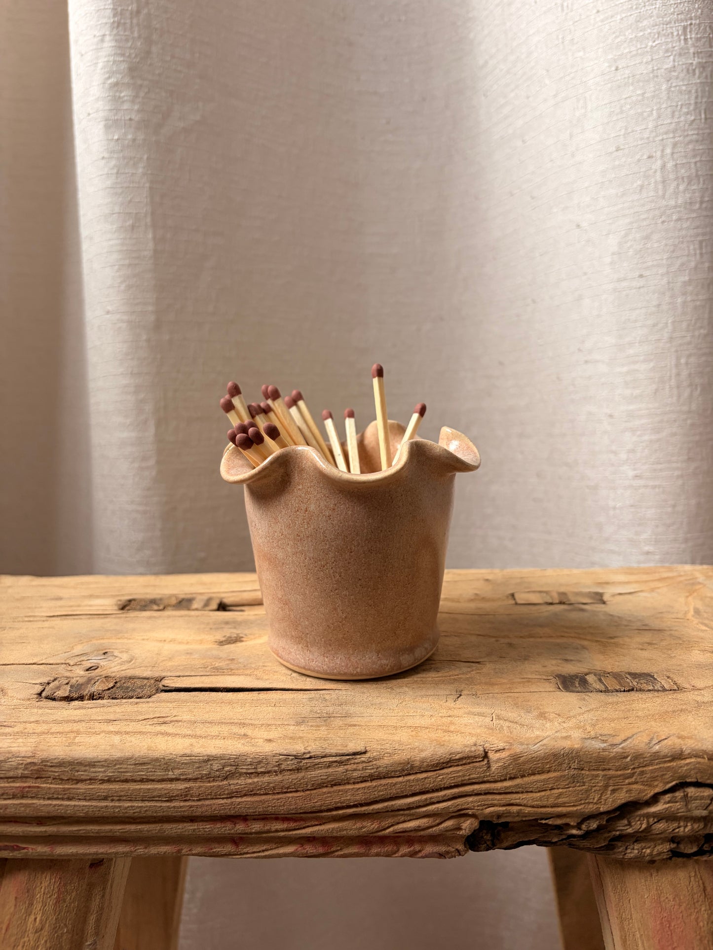Frilly Matchstick Pot