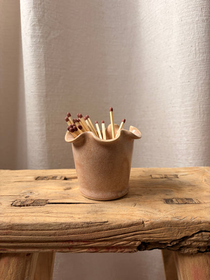 Frilly Matchstick Pot
