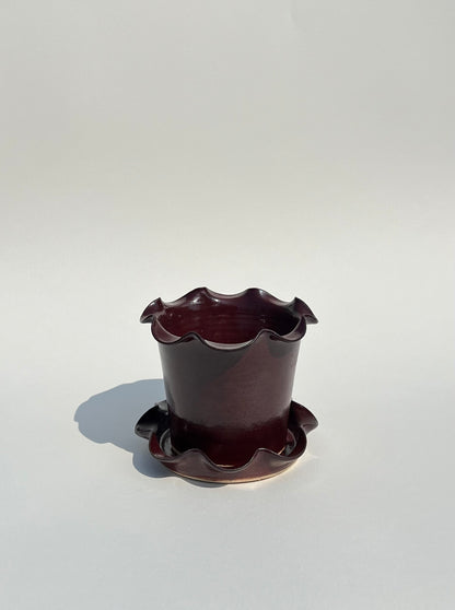 Frilly Plant Pot and Saucer - Cherry