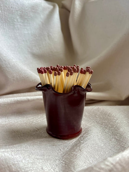 Frilly Matchstick Pot