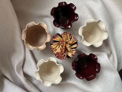 Frilly Matchstick Pot